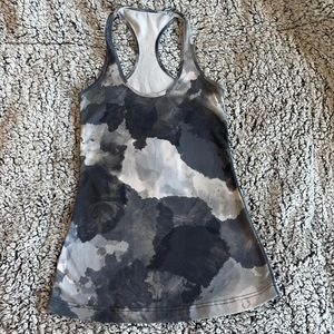 Lululemon tie die too